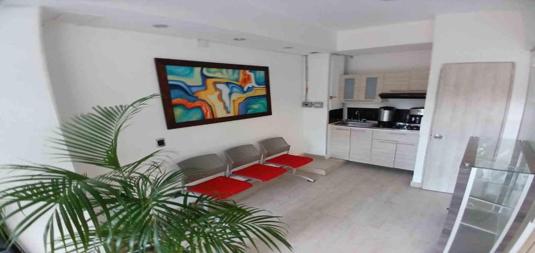 Oficina en arriendo en Suramericana, Medellín, 16 m² · foto 2 de 3