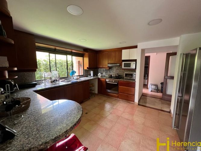 Casa de 4 alcobas en arriendo en Medellín, 378 m² · foto 24 de 24