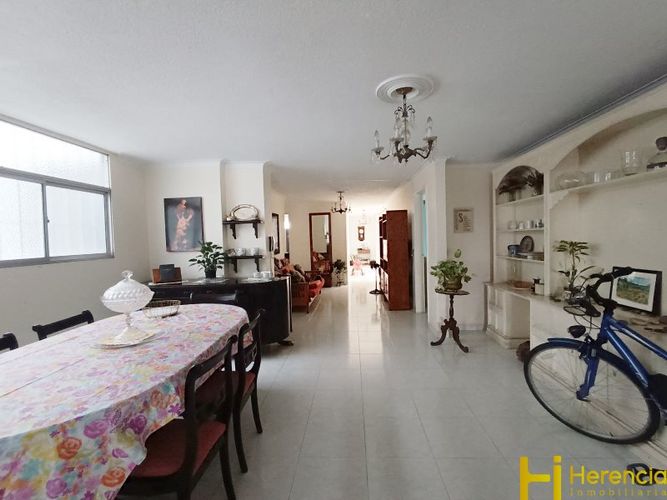Apartamento de 5 alcobas en venta en Naranjal, Medellín, 205 m² · foto 16 de 22