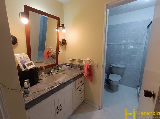 Apartamento de 5 alcobas en venta en Naranjal, Medellín, 205 m² · foto 18 de 22