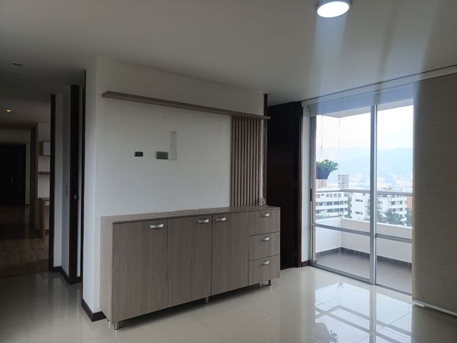 Apartamento de 3 alcobas en arriendo en San Lucas, Medellín, 136 m² · foto 9 de 20