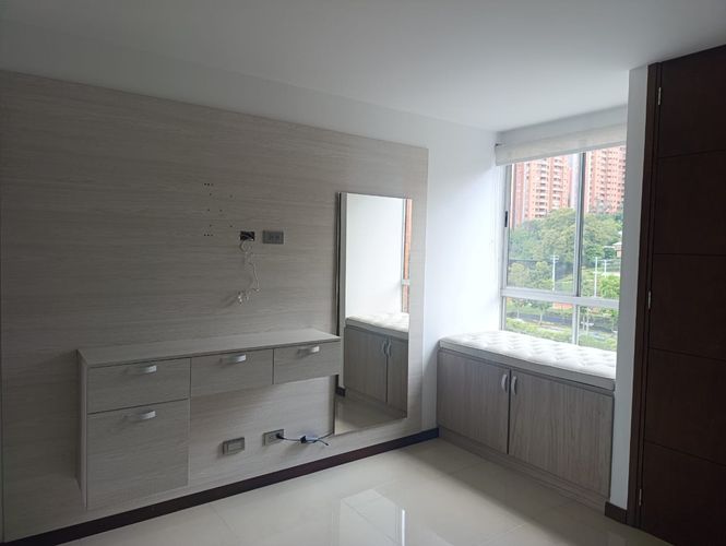 Apartamento de 3 alcobas en arriendo en San Lucas, Medellín, 136 m² · foto 17 de 20