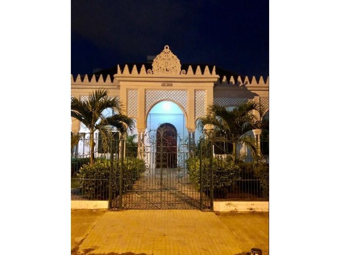 Casa de 12 alcobas en venta en Manga, Cartagena, 500 m² · foto 2 de 11