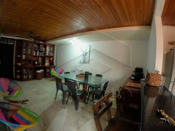 Casa de 3 alcobas en venta en Urb. Rosendo Garces, Montería, 400 m² · foto 13 de 24
