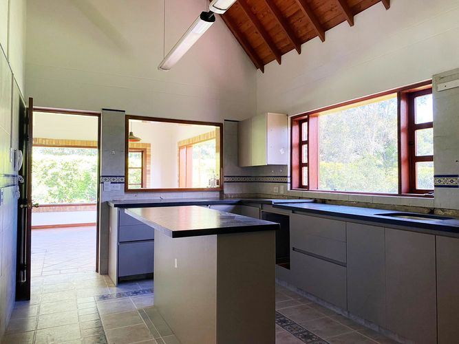 Casa de 4 alcobas en venta en Llano Grande, Rionegro, 320 m² · foto 7 de 18