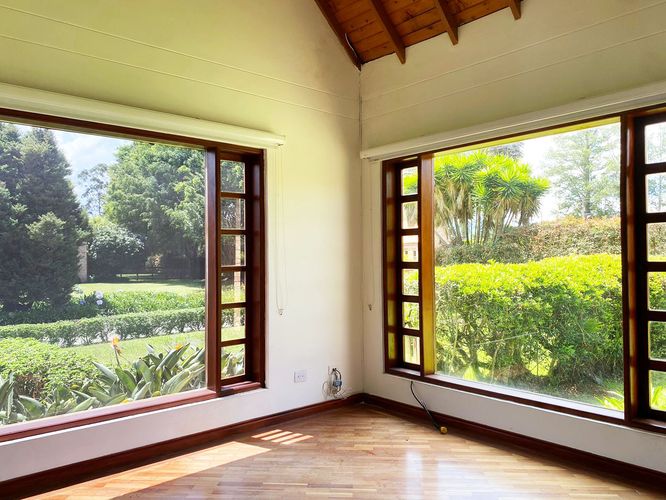 Casa de 4 alcobas en venta en Llano Grande, Rionegro, 320 m² · foto 9 de 18