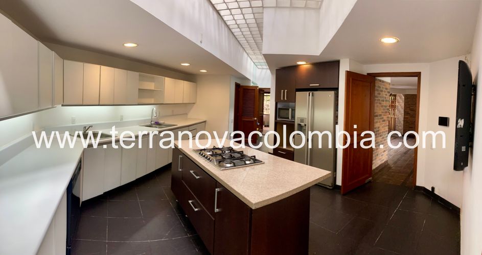 Casa de 5 alcobas en venta en Niza Suba, Bogotá · foto 10 de 24