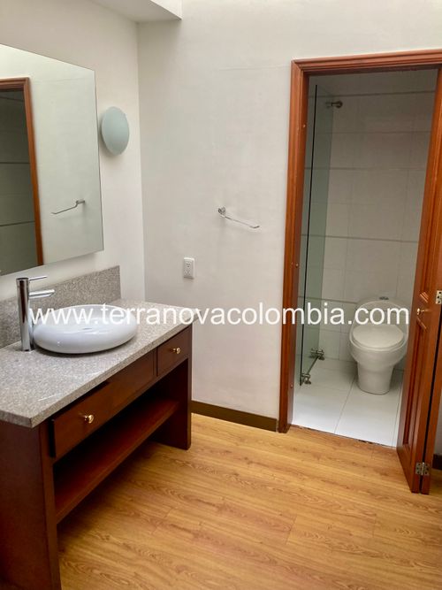 Casa de 5 alcobas en venta en Niza Suba, Bogotá · foto 17 de 24