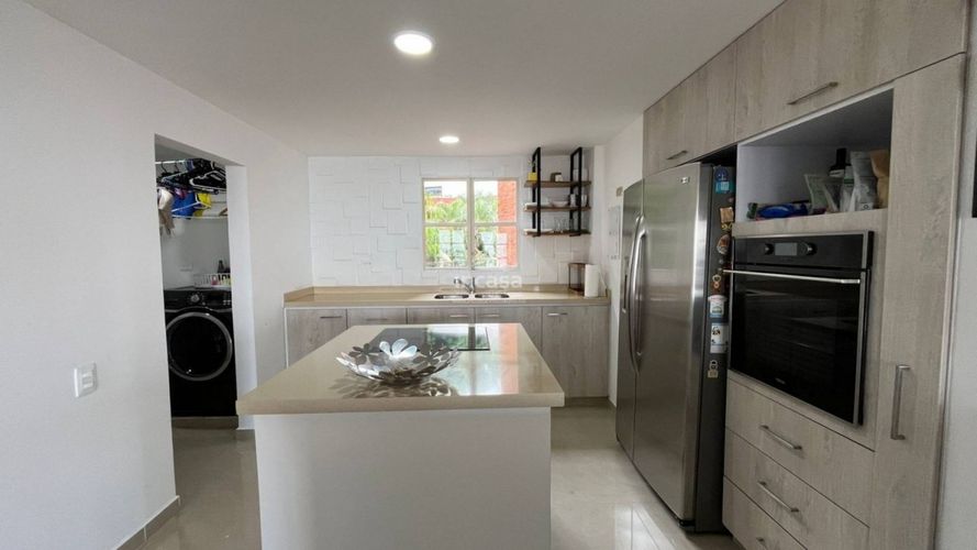 Apartamento de 2 alcobas en venta en Bellavista, Cali, 116 m² · foto 5 de 24