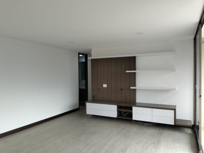 Apartamento de 3 alcobas en arriendo en El Poblado, Medellín, 123 m² · foto 8 de 20