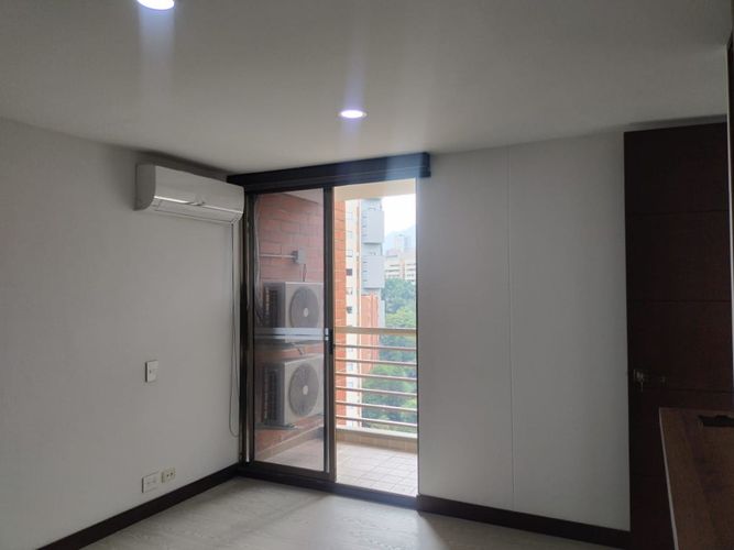 Apartamento de 3 alcobas en arriendo en El Poblado, Medellín, 123 m² · foto 13 de 20