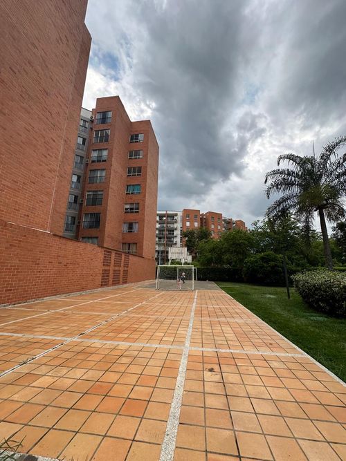 Apartamento de 3 alcobas en venta en Conjunto Residencial El Bosque, Cali, 100 m² · foto 6 de 19