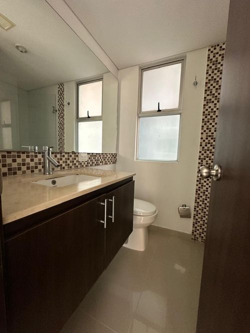 Apartamento de 3 alcobas en venta en Conjunto Residencial El Bosque, Cali, 100 m² · foto 10 de 19