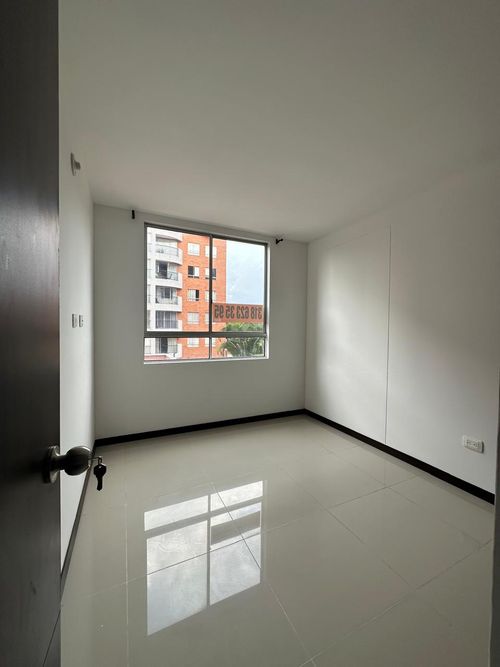 Apartamento de 3 alcobas en venta en Conjunto Residencial El Bosque, Cali, 100 m² · foto 11 de 19