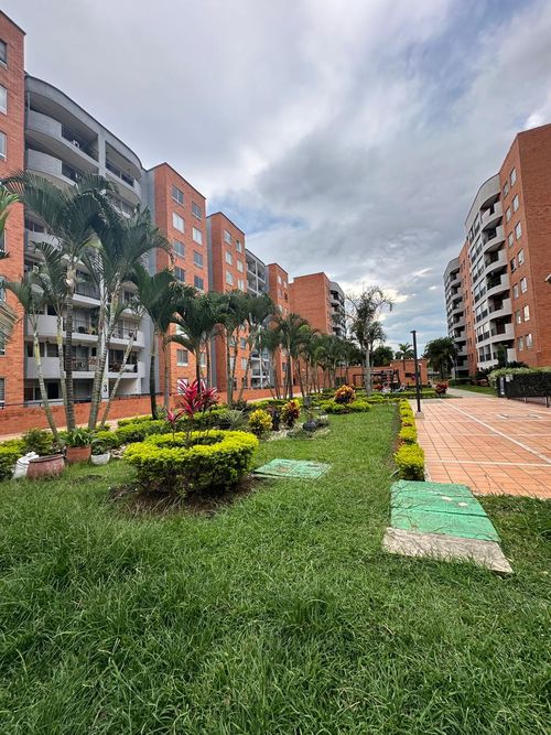 Apartamento de 3 alcobas en venta en Conjunto Residencial El Bosque, Cali, 100 m² · foto 19 de 19