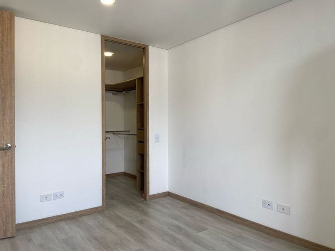 Apartamento de 2 alcobas en arriendo en San Jose, Sabaneta, 72 m² · foto 15 de 20