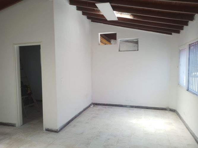 Bodega en arriendo en Belén, Medellín, 290 m² · foto 6 de 13