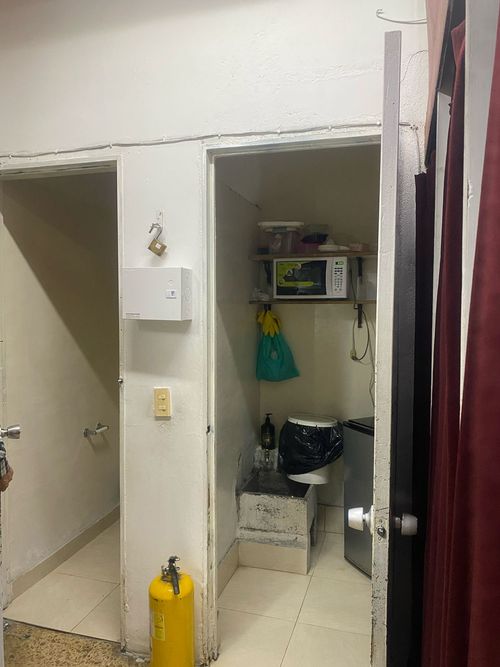 Local en venta en La Candelaria, Medellín, 91 m² · foto 2 de 12