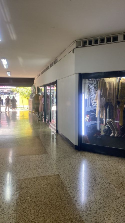 Local en venta en La Candelaria, Medellín, 91 m² · foto 4 de 12