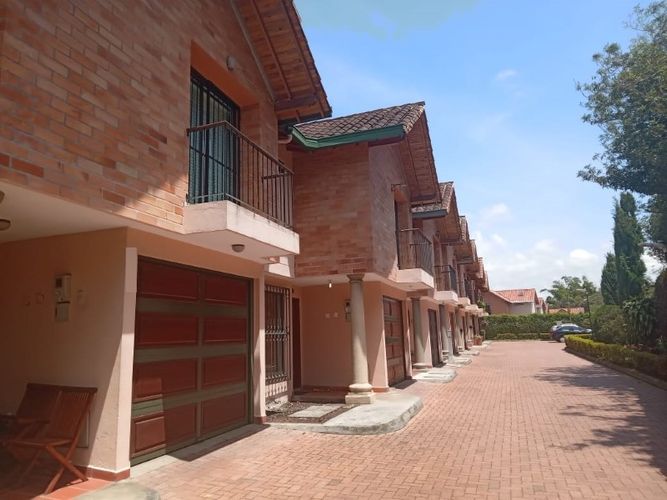 Casa de 3 alcobas en venta en Llano Grande, Rionegro, 145 m² · foto 10 de 11