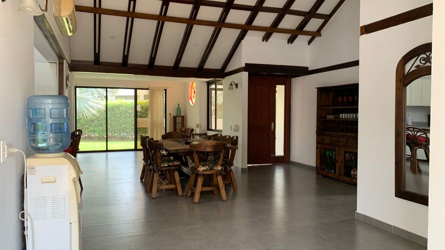 Casa de 6 alcobas en venta en Ricaurte, 1868 m² · foto 14 de 24