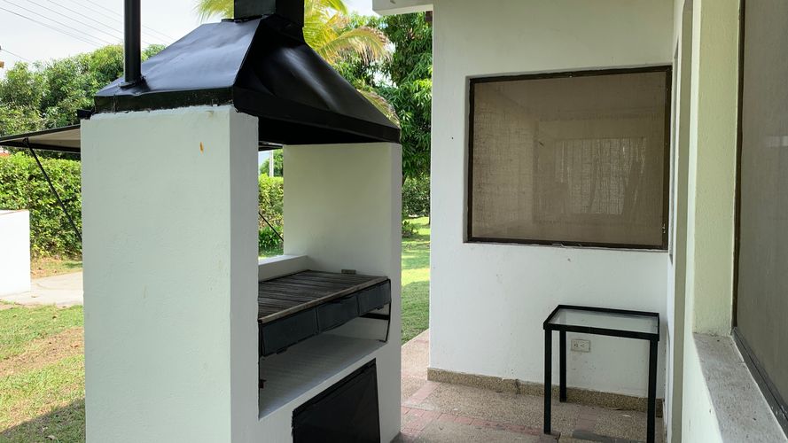 Casa de 6 alcobas en venta en Ricaurte, 1868 m² · foto 17 de 24