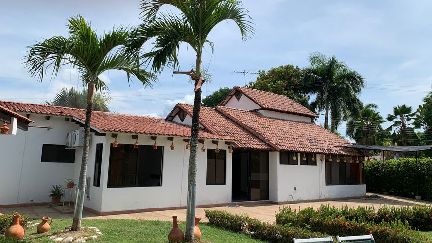 Casa de 6 alcobas en venta en Ricaurte, 1868 m² · foto 5 de 24