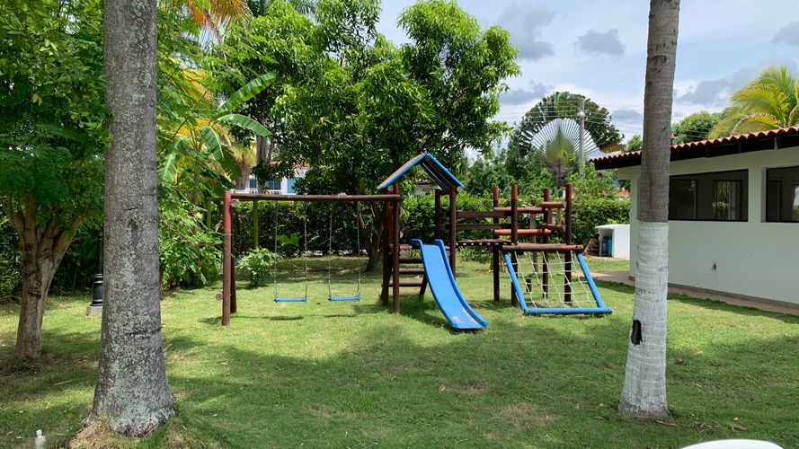 Casa de 6 alcobas en venta en Ricaurte, 1868 m² · foto 22 de 24