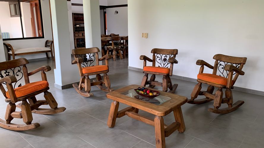 Casa de 6 alcobas en venta en Ricaurte, 1868 m² · foto 8 de 24