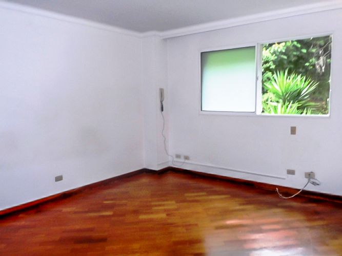 Casa de 3 alcobas en venta en El Poblado, Medellín, 340 m² · foto 9 de 15