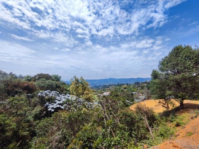 Lote en venta en La Clara, Guarne, 1975 m² · foto 7 de 7