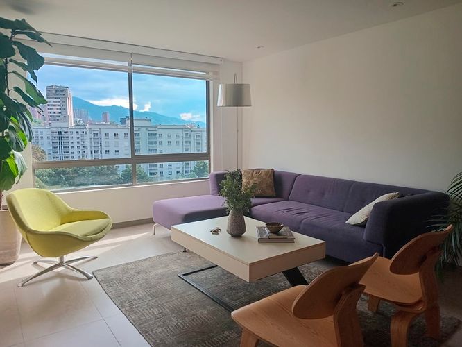 Apartamento de 3 alcobas en arriendo en El Poblado, Medellín, 125 m² · foto 2 de 19