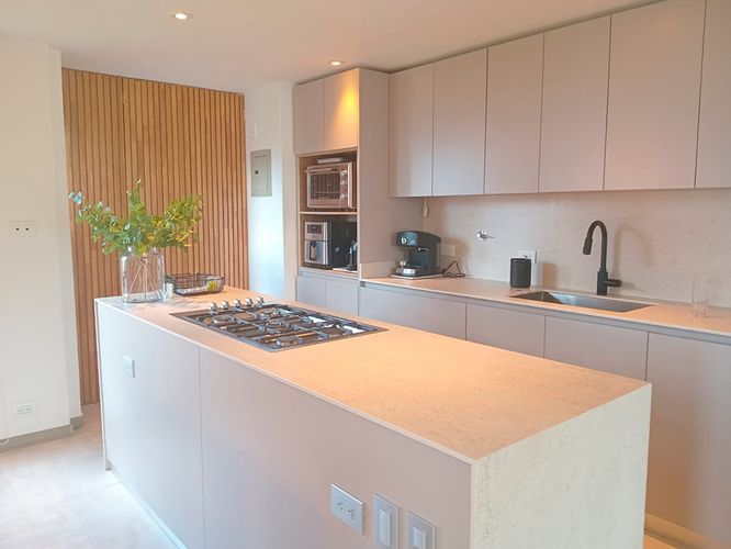 Apartamento de 3 alcobas en arriendo en El Poblado, Medellín, 125 m² · foto 9 de 19