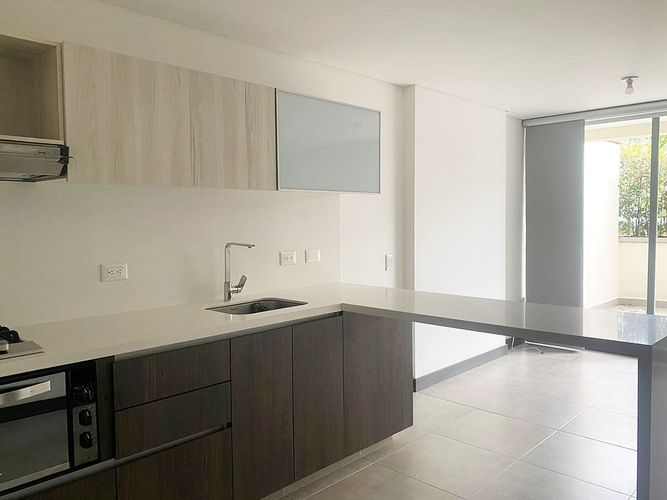 Apartamento en venta en El Poblado, Medellín · foto 4 de 13