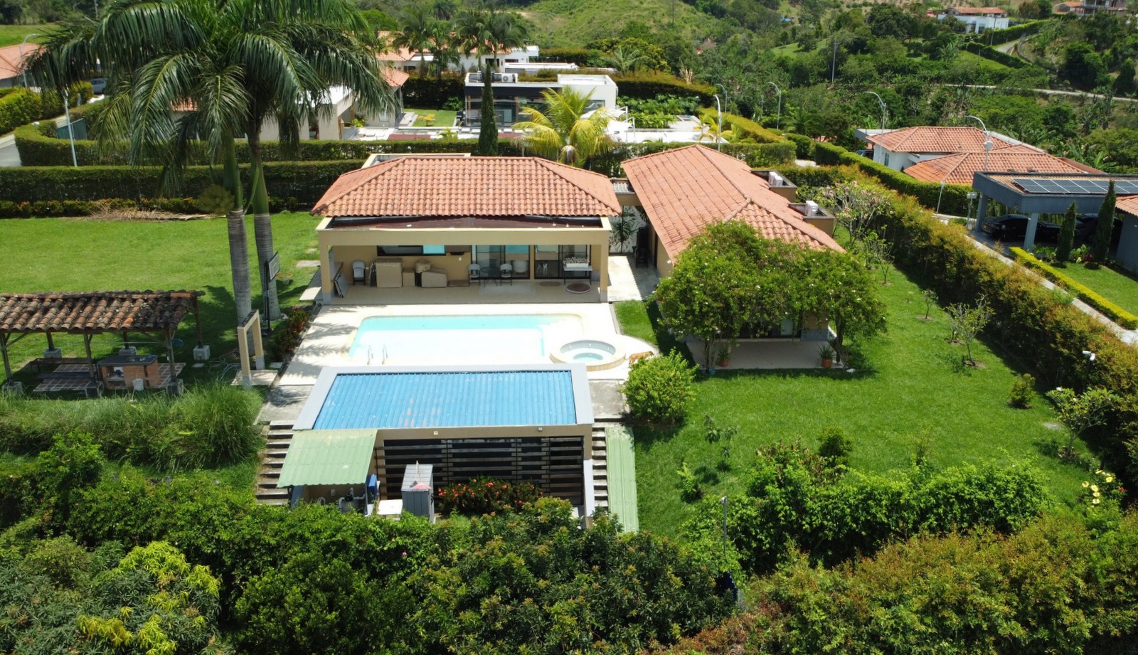 Casa en venta en Combia, Pereira · foto 2 de 24