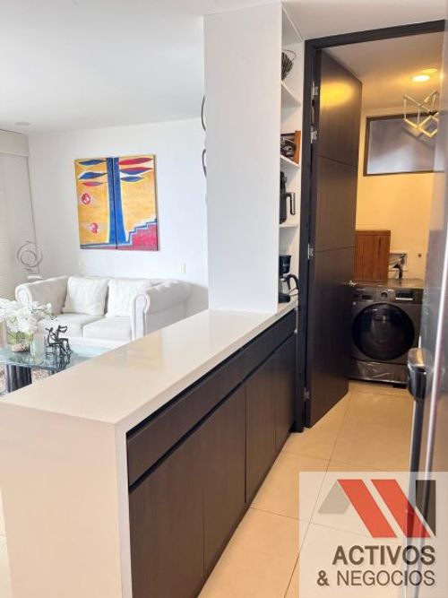 Apartamento de 3 alcobas en arriendo en Altos Del Poblado, Medellín, 90 m² · foto 11 de 24