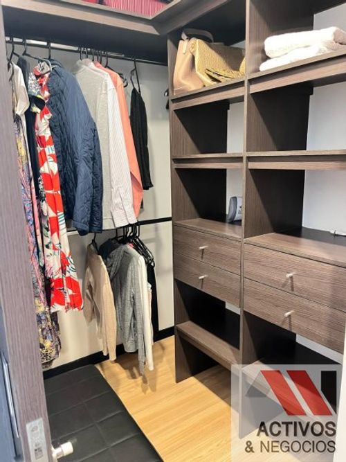Apartamento de 3 alcobas en arriendo en Altos Del Poblado, Medellín, 90 m² · foto 18 de 24
