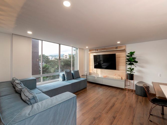 Apartamento de 2 alcobas en venta en El Poblado, Medellín, 90 m² · foto 3 de 20