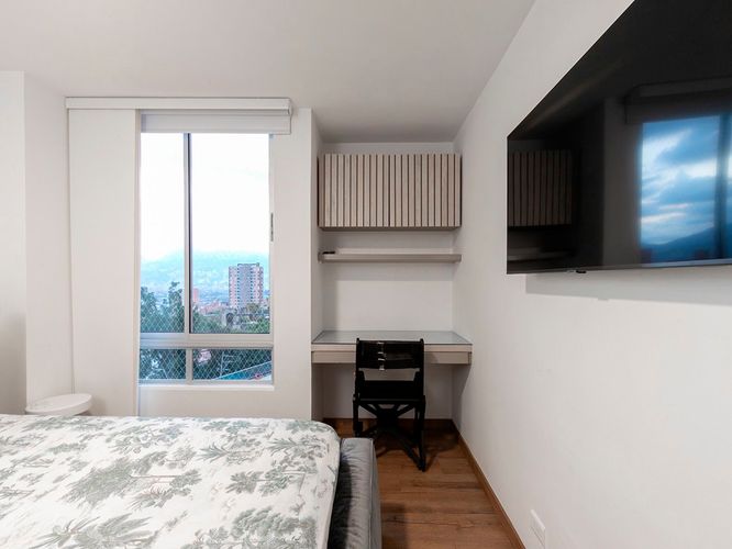Apartamento de 2 alcobas en venta en El Poblado, Medellín, 90 m² · foto 14 de 20