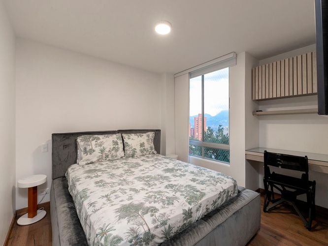 Apartamento de 2 alcobas en venta en El Poblado, Medellín, 90 m² · foto 15 de 20