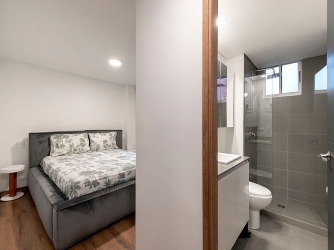 Apartamento de 2 alcobas en venta en El Poblado, Medellín, 90 m² · foto 16 de 20