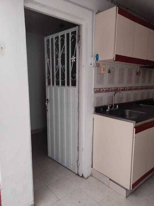 Casa de 5 alcobas en venta en San Antonio De Padua, Bogotá, 283 m² · foto 19 de 20