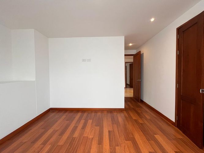 Apartamento de 3 alcobas en arriendo en El Poblado, Medellín, 215 m² · foto 10 de 20