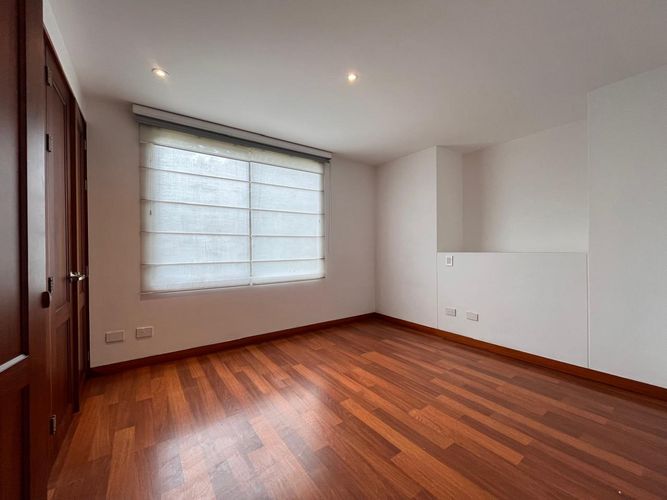 Apartamento de 3 alcobas en arriendo en El Poblado, Medellín, 215 m² · foto 11 de 20