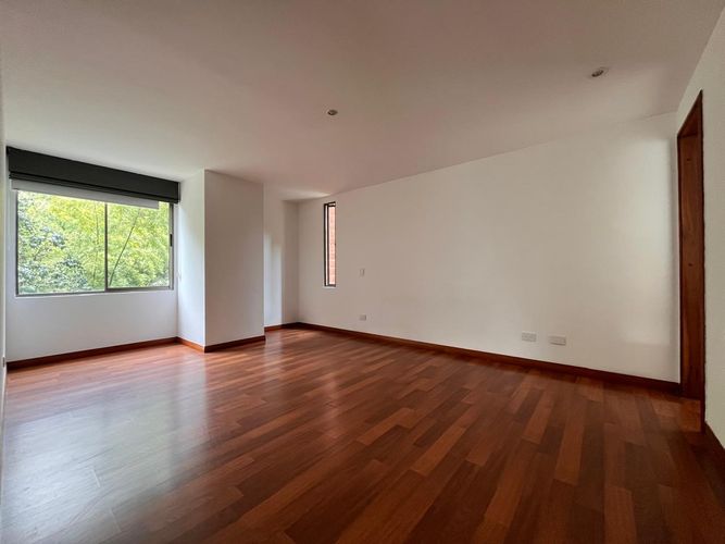 Apartamento de 3 alcobas en arriendo en El Poblado, Medellín, 215 m² · foto 14 de 20