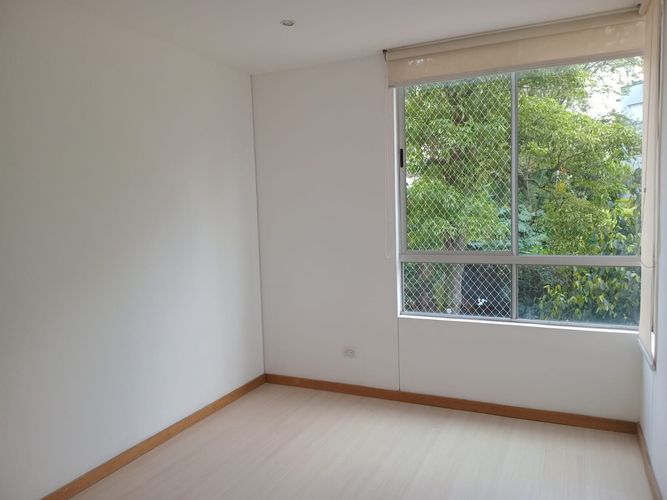 Apartamento de 3 alcobas en venta en Los Naranjos, Medellín, 128 m² · foto 12 de 19