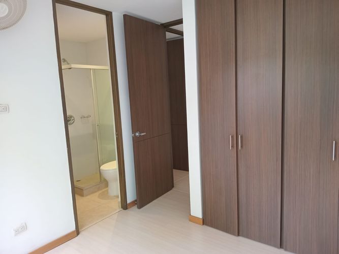 Apartamento de 3 alcobas en arriendo en Los Naranjos, Medellín, 128 m² · foto 16 de 19