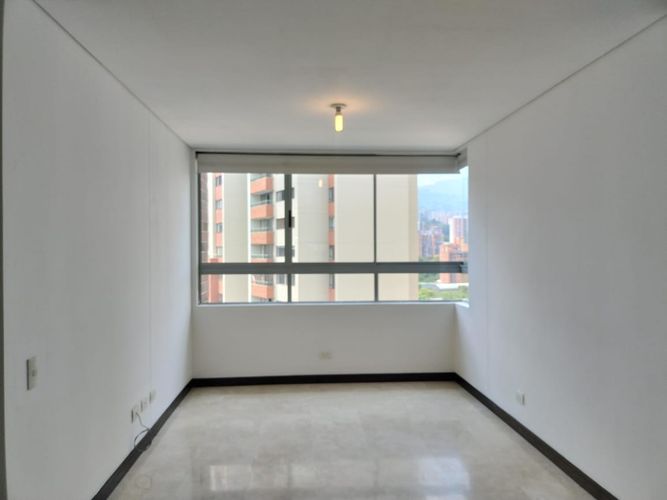 Apartamento de 3 alcobas en arriendo en El Poblado, Medellín, 160 m² · foto 10 de 17