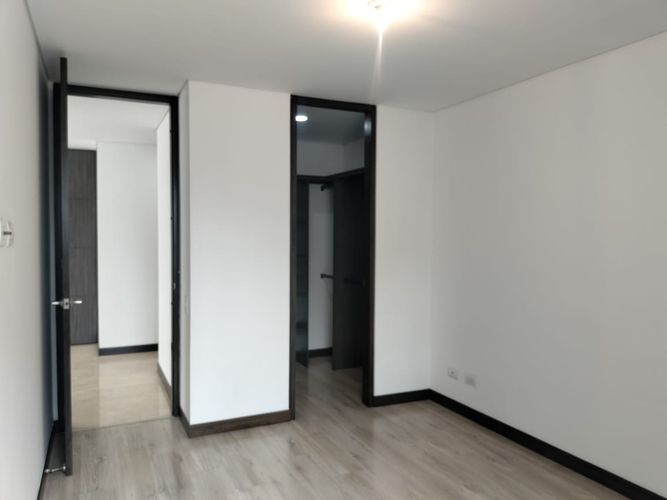 Apartamento de 3 alcobas en arriendo en El Poblado, Medellín, 160 m² · foto 13 de 17