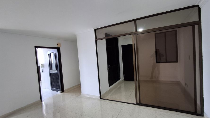 Apartamento de 3 alcobas en venta en Altos Del Prado, Barranquilla, 150 m² · foto 3 de 20
